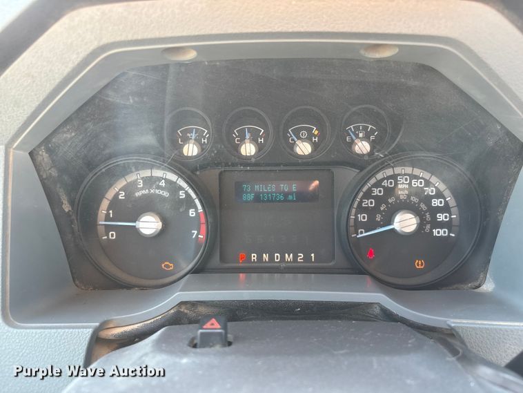 image for item NM9803 2011 Ford F250 Super Duty utility bed pickup truck