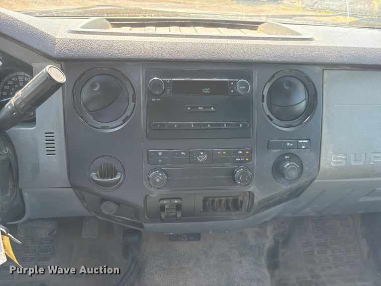 image for item NM9803 2011 Ford F250 Super Duty utility bed pickup truck