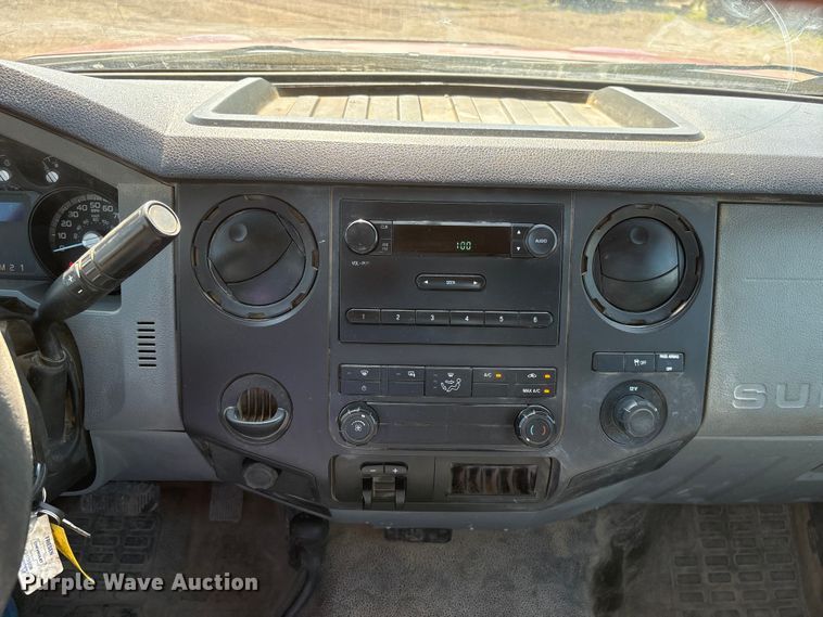 image for item NM9803 2011 Ford F250 Super Duty utility bed pickup truck