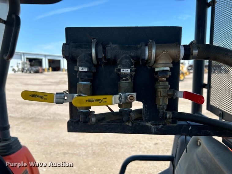 image for item NM9816 2007 Kubota RTV900 utility vehicle