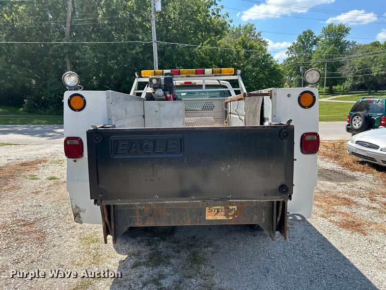 image for item NM9839 2006 Ford F350 Super Duty utility bed pickup truck