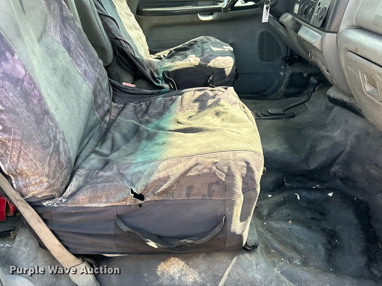 image for item NM9839 2006 Ford F350 Super Duty utility bed pickup truck