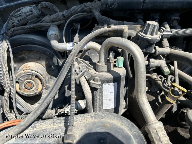 image for item NM9839 2006 Ford F350 Super Duty utility bed pickup truck