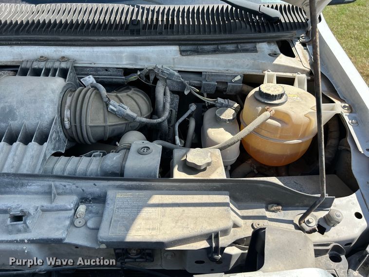 image for item NM9840 2009 Ford E-450 shuttle bus