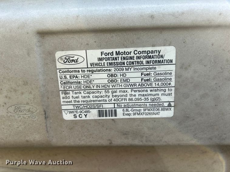 image for item NM9840 2009 Ford E-450 shuttle bus