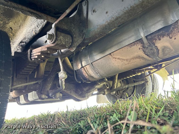 image for item NM9840 2009 Ford E-450 shuttle bus