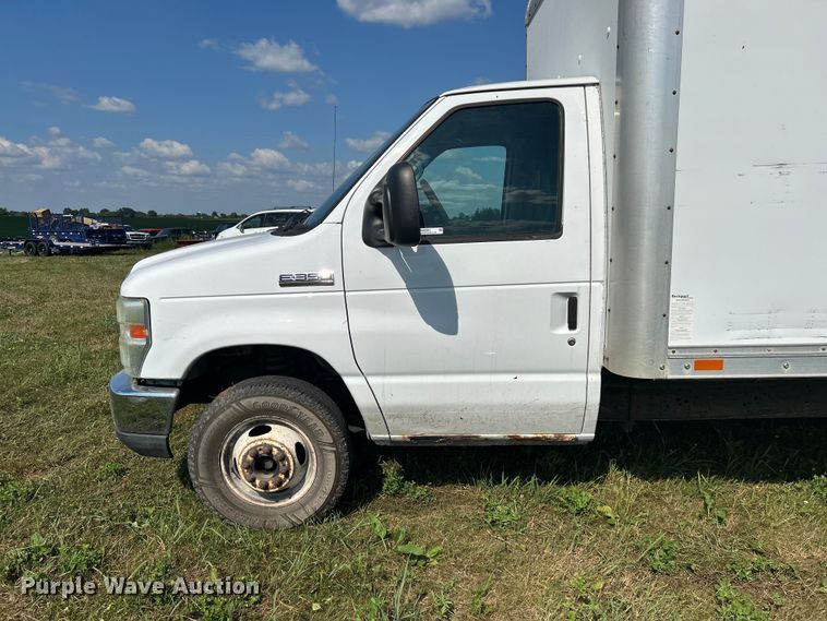 image for item NM9841 2008 Ford E350 box truck