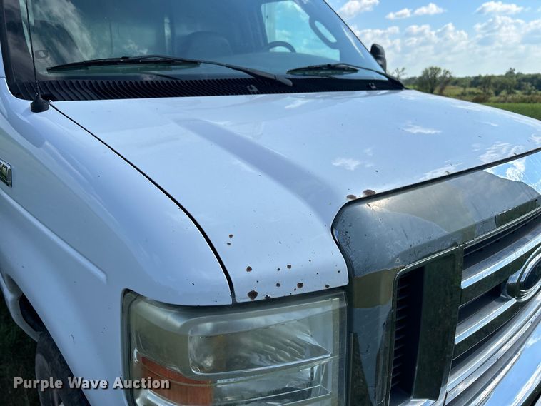 image for item NM9841 2008 Ford E350 box truck