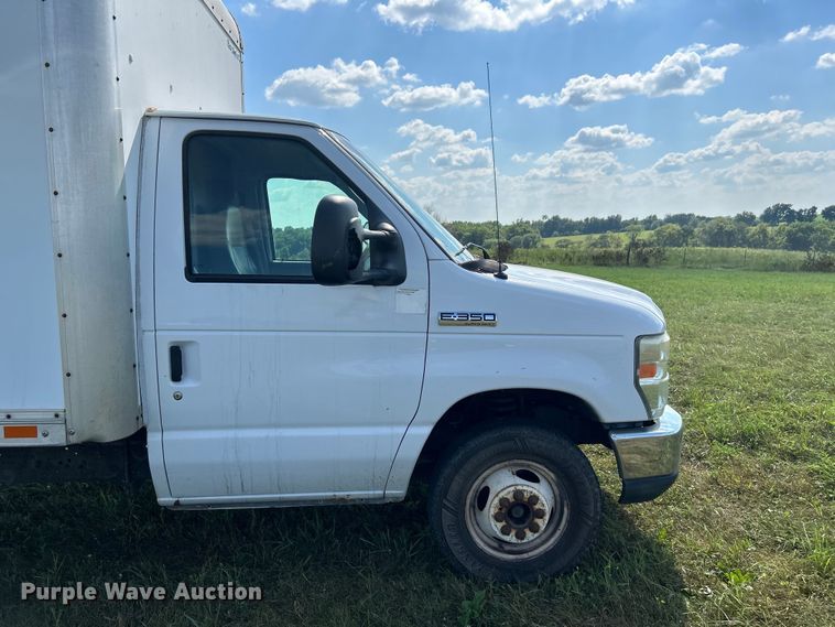 image for item NM9841 2008 Ford E350 box truck