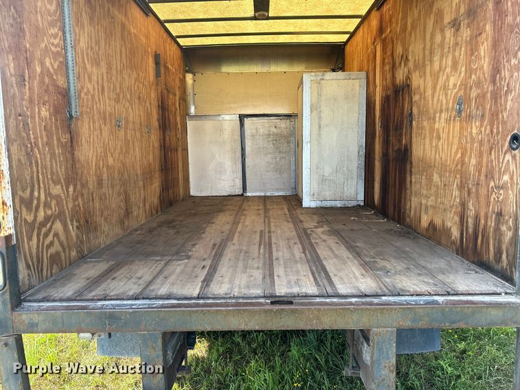 image for item NM9841 2008 Ford E350 box truck