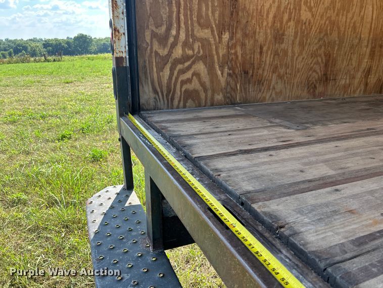 image for item NM9841 2008 Ford E350 box truck