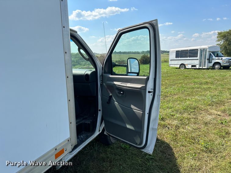 image for item NM9841 2008 Ford E350 box truck