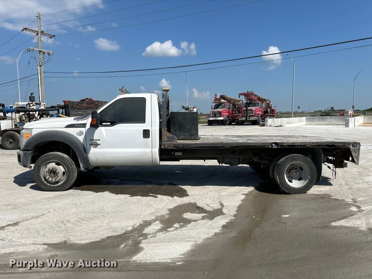 image for item NM9860 2016 Ford F550 flatbed truck