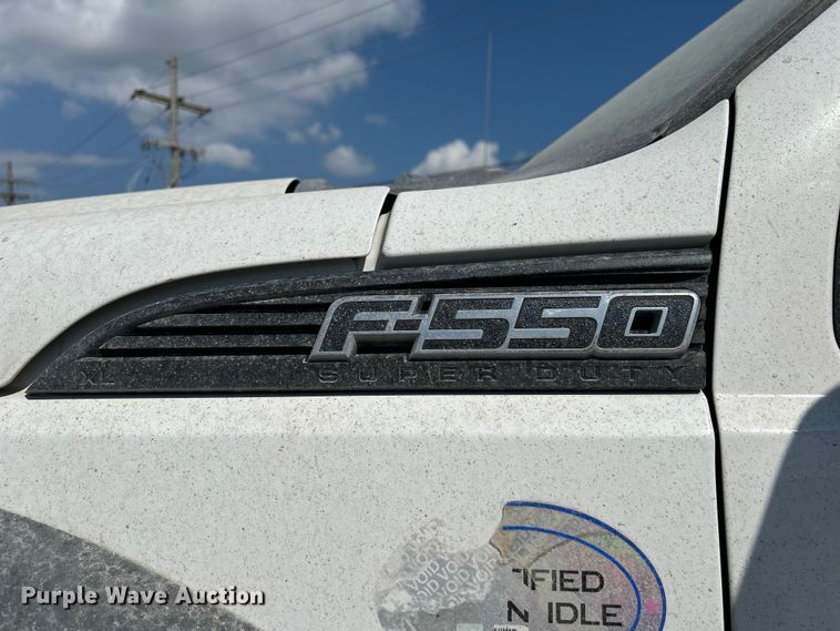 image for item NM9860 2016 Ford F550 flatbed truck