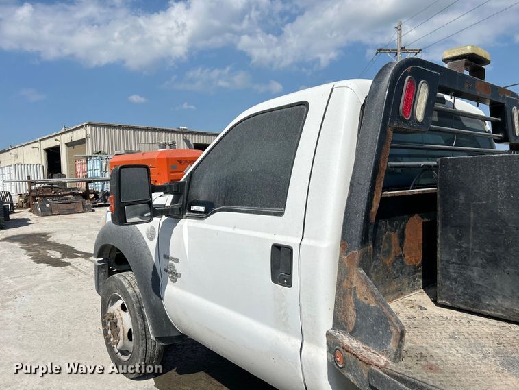image for item NM9860 2016 Ford F550 flatbed truck