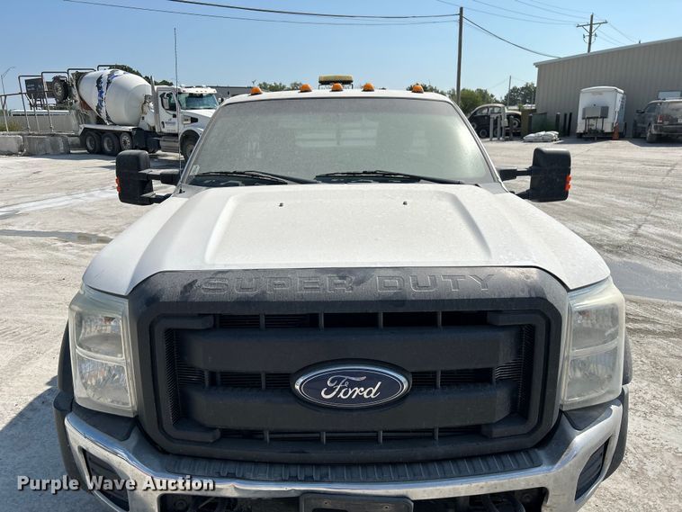 image for item NM9860 2016 Ford F550 flatbed truck