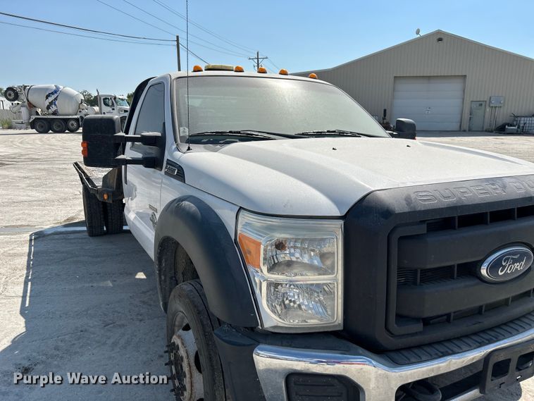 image for item NM9860 2016 Ford F550 flatbed truck