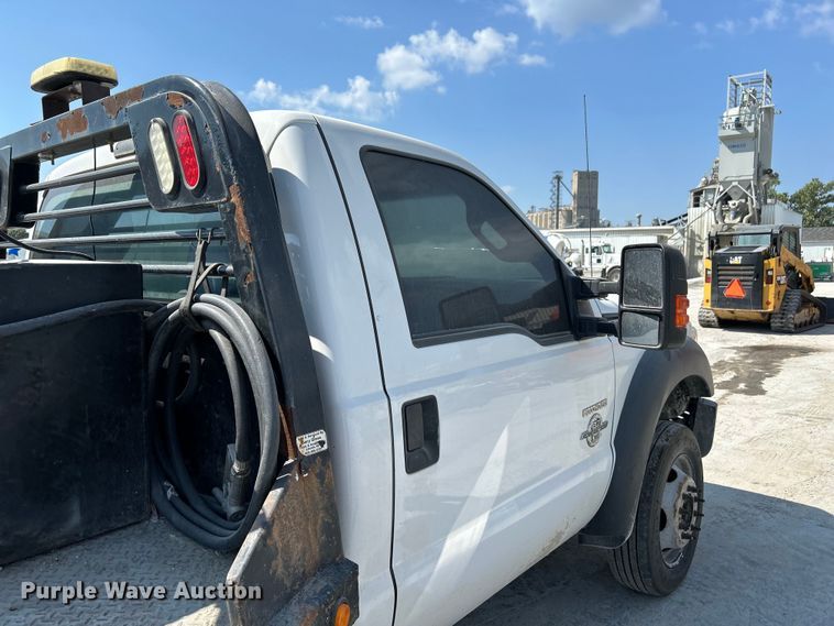 image for item NM9860 2016 Ford F550 flatbed truck