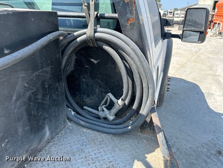 image for item NM9860 2016 Ford F550 flatbed truck
