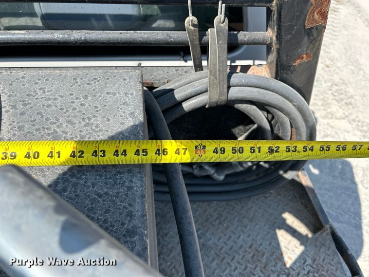 image for item NM9860 2016 Ford F550 flatbed truck