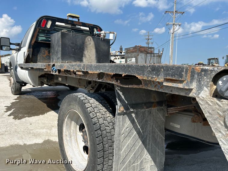 image for item NM9860 2016 Ford F550 flatbed truck