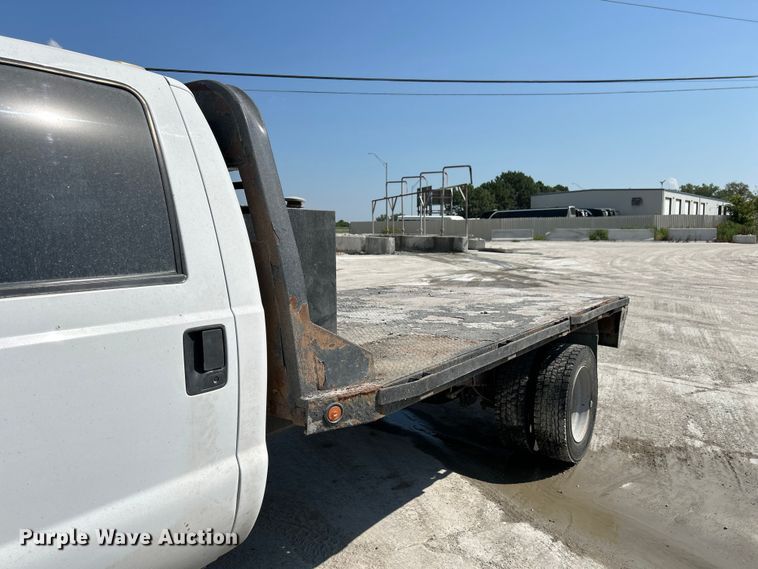 image for item NM9860 2016 Ford F550 flatbed truck