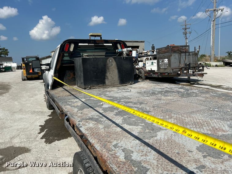 image for item NM9860 2016 Ford F550 flatbed truck