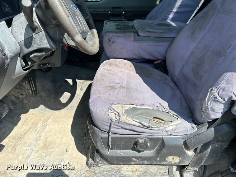 image for item NM9860 2016 Ford F550 flatbed truck