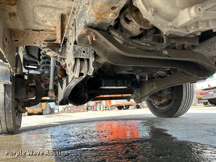 image for item NM9860 2016 Ford F550 flatbed truck