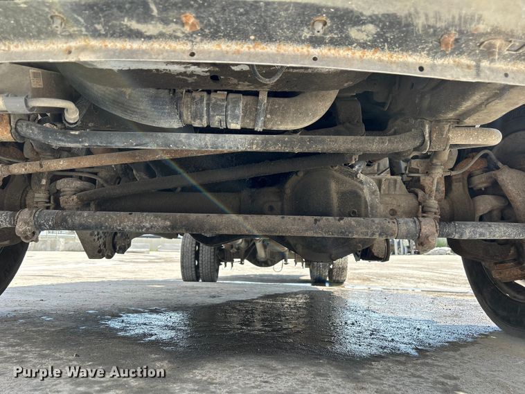 image for item NM9860 2016 Ford F550 flatbed truck