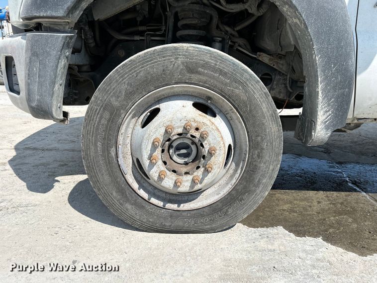 image for item NM9860 2016 Ford F550 flatbed truck