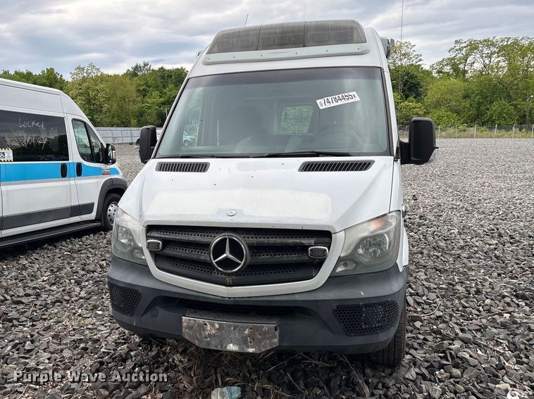 image for item YA1901 2014 Mercedes-Benz Sprinter ambulance