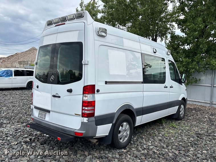 image for item YA1901 2014 Mercedes-Benz Sprinter ambulance