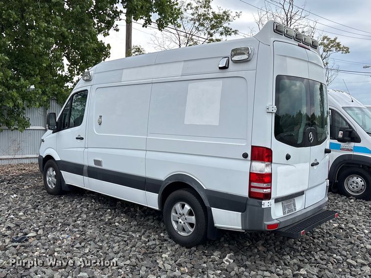 image for item YA1901 2014 Mercedes-Benz Sprinter ambulance