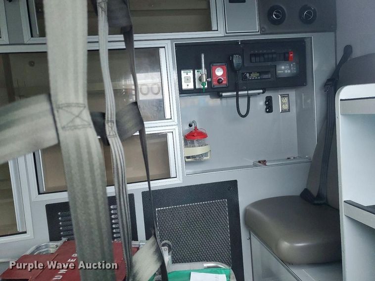 image for item YA1901 2014 Mercedes-Benz Sprinter ambulance