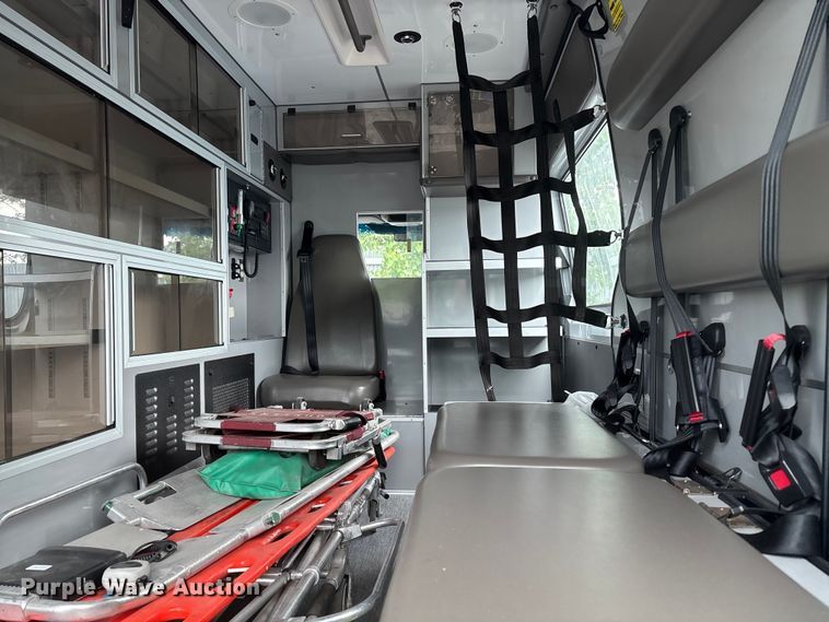 image for item YA1901 2014 Mercedes-Benz Sprinter ambulance