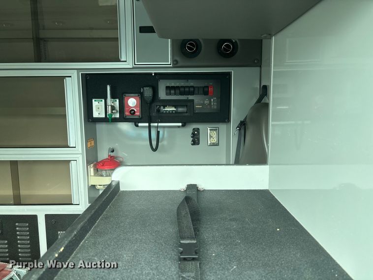 image for item YA1901 2014 Mercedes-Benz Sprinter ambulance