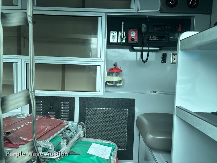 image for item YA1901 2014 Mercedes-Benz Sprinter ambulance