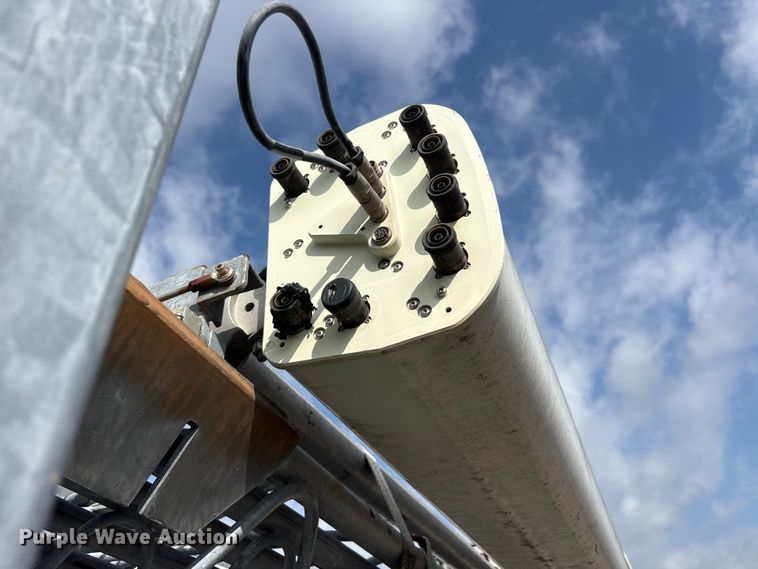 image for item YA3069 1998 Cellxion Lightweight Division antenna tower trailer