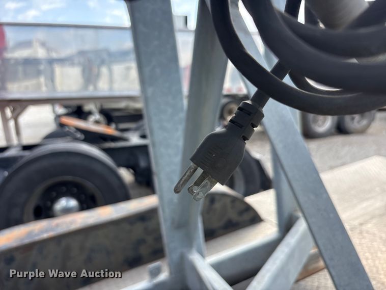 image for item YA3069 1998 Cellxion Lightweight Division antenna tower trailer