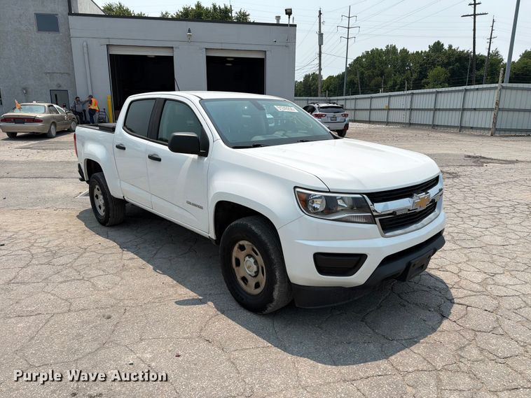 image for item YA3368 2020 Chevrolet Colorado Crew Cab pickup truck