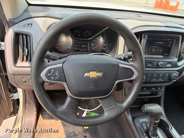 image for item YA3368 2020 Chevrolet Colorado Crew Cab pickup truck