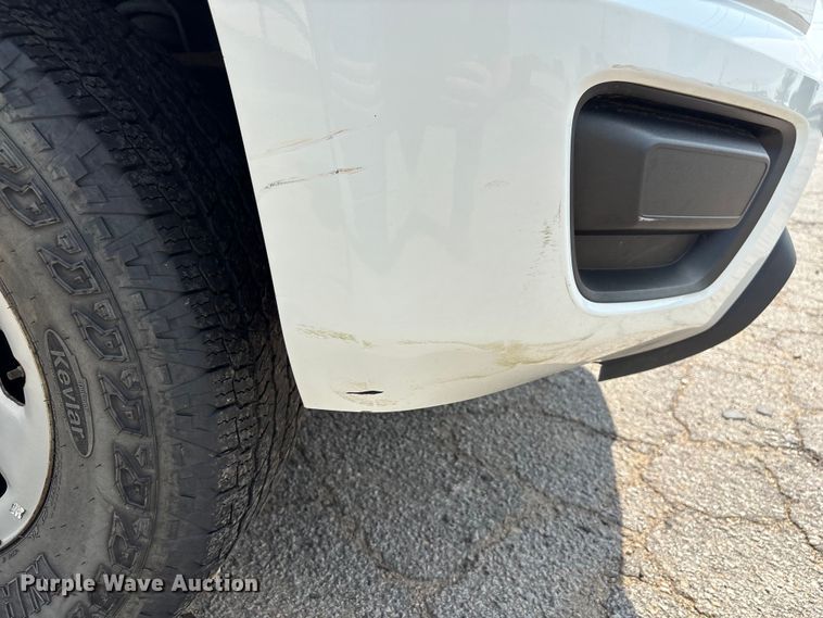 image for item YA3835 2019 Chevrolet Colorado pickup truck