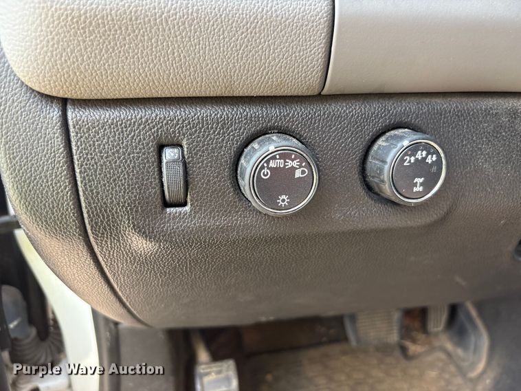 image for item YA3835 2019 Chevrolet Colorado pickup truck