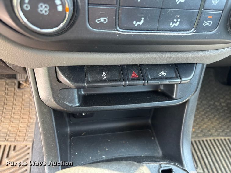 image for item YA3835 2019 Chevrolet Colorado pickup truck