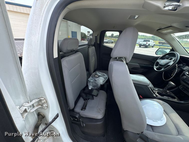 image for item YA3835 2019 Chevrolet Colorado pickup truck