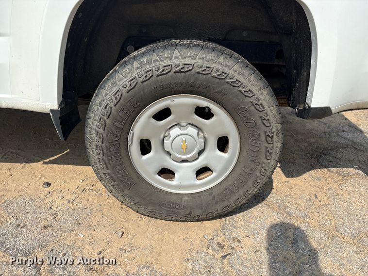 image for item YA3835 2019 Chevrolet Colorado pickup truck