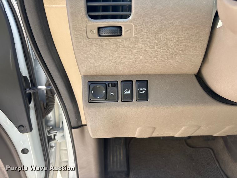 image for item YA3836 2016 Nissan Frontier Crew Cab pickup truck