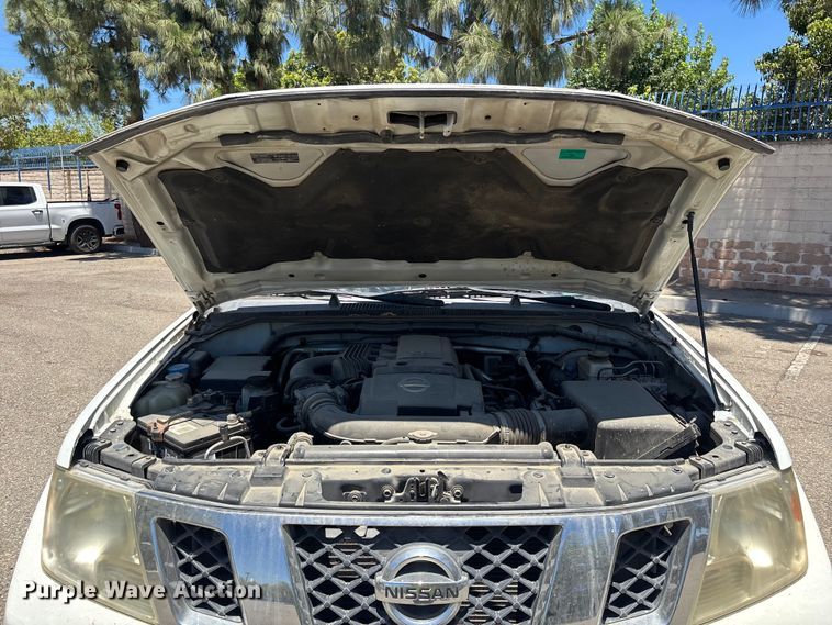 image for item YA3836 2016 Nissan Frontier Crew Cab pickup truck