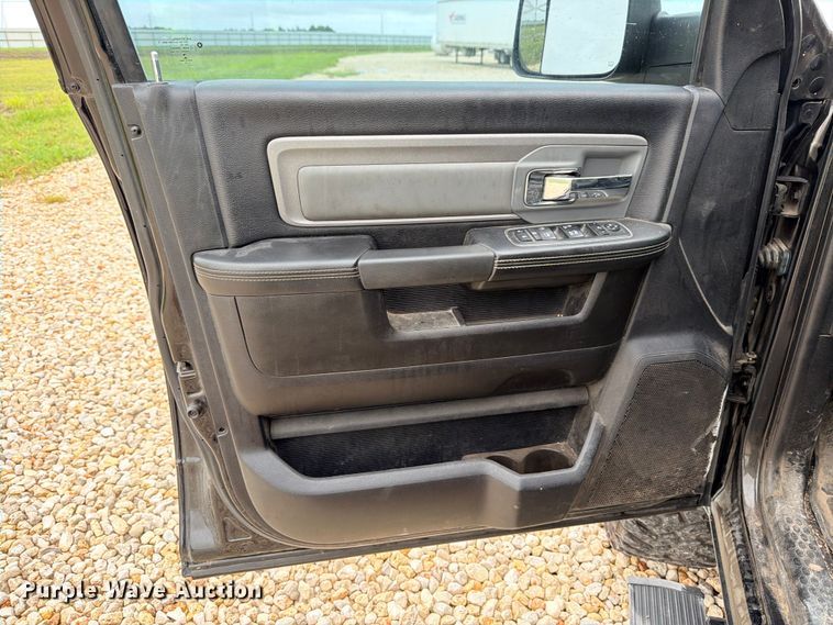image for item YA3854 2018 Ram 2500 Power Wagon Crew Cab pickup truck